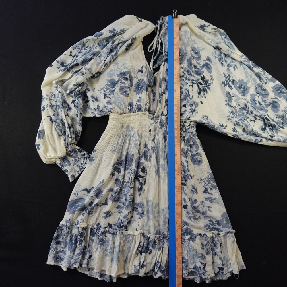 Lovestitch Floral Mini Dress M Blue White Cottagecore Smocked Peasant Slv Boho - Picture 6 of 16